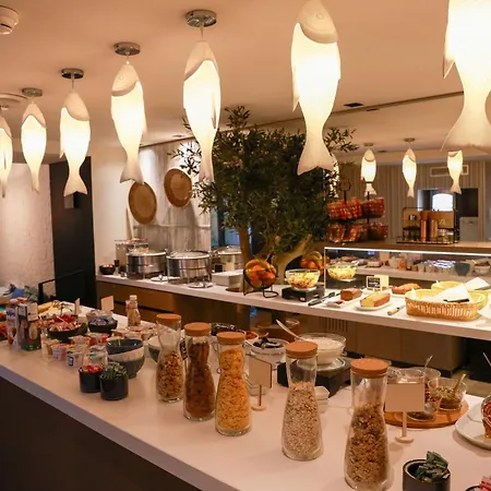 Western La Joliette Hotell 4*